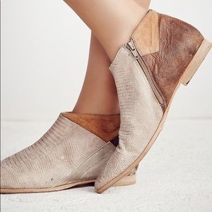 Free People Desert Rider Bootie Low Ankle Boot, color block snake embossed 38